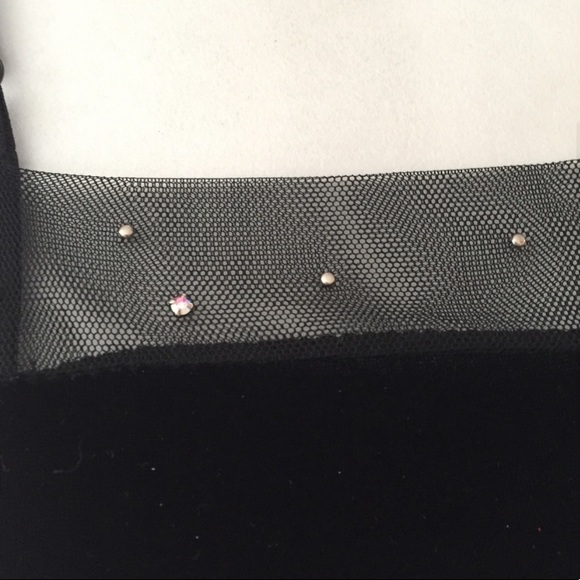 Black velvet dress by BCBG SIZE XSMALL - Picture 2 of 5